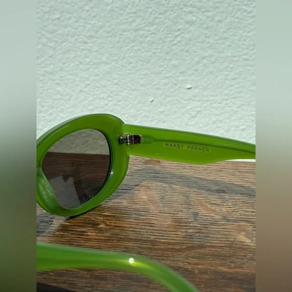 Warby Parker Green Carmel Sunglasses - Picture 5 of 9